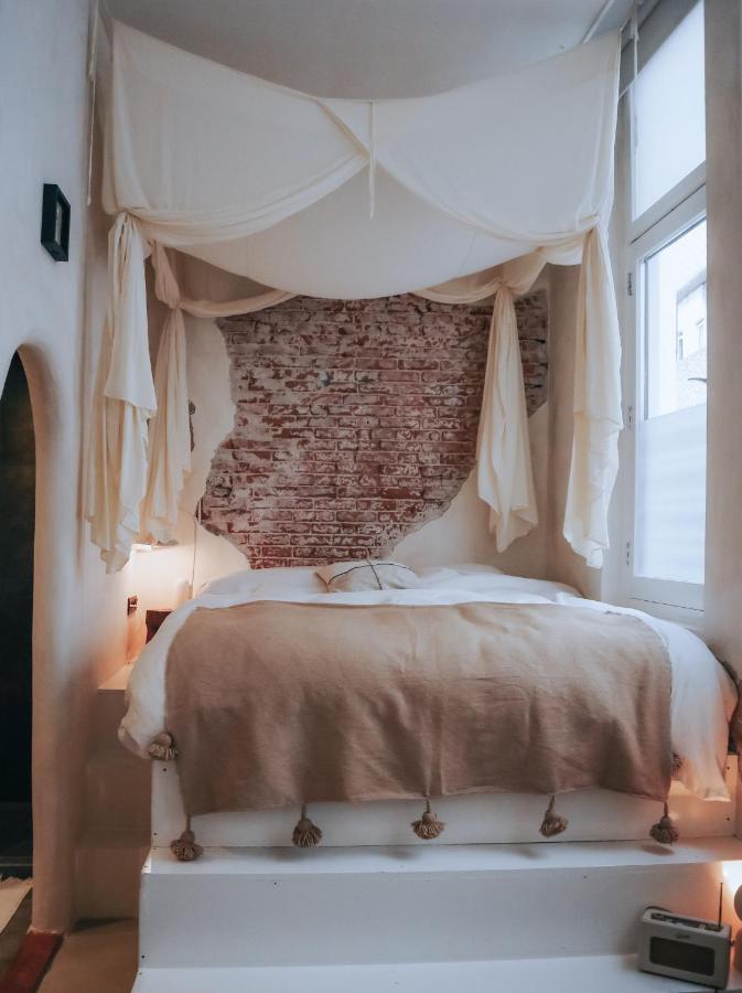 Haert Boutique Wellness Suites City Centre Haarlem Bagian luar foto